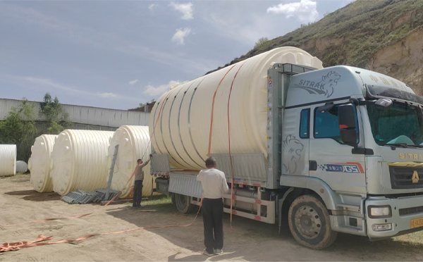 平凉立式运输桶装车中