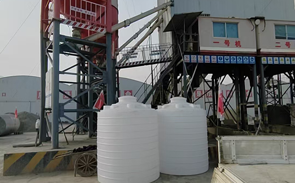 平凉立式运输桶交付案例｜全新PE材质 · 多行业适配 · 批量稳定供应