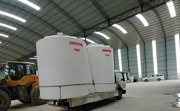 特加厚平凉塑料大桶装车运输交付实录