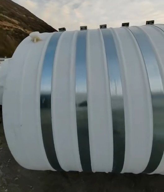 圆形平凉塑料桶批量交付案例：结构稳定，适配多行业液体储运需求